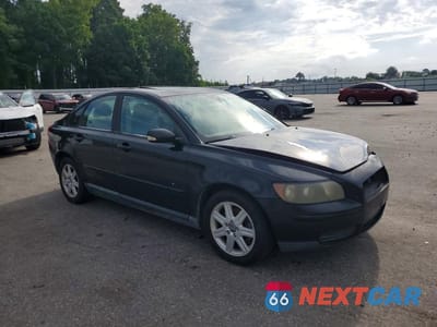 Czwarte zdjęcie samochodu z boku: 2006 VOLVO S40 2.4I VIN:YV1MS382862177129 - miniatura
