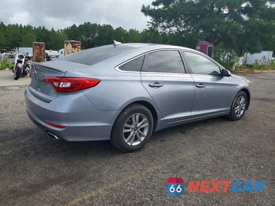 Trzecie zdjęcie samochodu z tyłu: 2016 HYUNDAI SONATA SE VIN:5NPE24AF7GH296710 - miniatura
