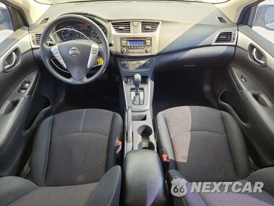 Zdjęcie 8 z 12 samochodu: 2017 NISSAN SENTRA S VIN:3N1AB7AP5HY382856 - miniatura