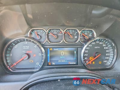 Zdjęcie 9 z 13 samochodu: 2015 CHEVROLET SUBURBAN C1500 LT VIN:1GNSCJKC0FR227066 - miniatura