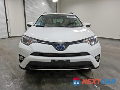 Piąte zdjęcie samochodu w środku: 2018 TOYOTA RAV4 HYBRID XLE VIN:JTMRJREV6JD192614 - miniatura