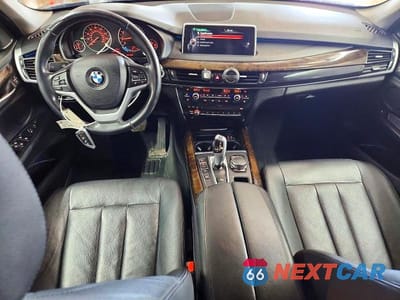 Zdjęcie 8 z 13 samochodu: 2015 BMW X5 XDRIVE35I VIN:5UXKR0C56F0P06984 - miniatura