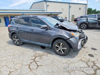 Czwarte zdjęcie samochodu z boku: 2017 TOYOTA RAV4 XLE VIN:2T3WFREV9HW400695 - miniatura
