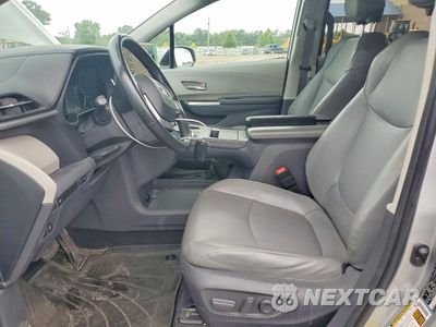 Zdjęcie 7 z 13 samochodu: 2021 TOYOTA SIENNA XLE VIN:5TDJSKFC5MS007847 - miniatura