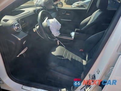 Zdjęcie 7 z 12 samochodu: 2026 MERCEDES-BENZ GLC COUPE 300 4MATIC VIN:W1NKJ4HB8TF430551 - miniatura
