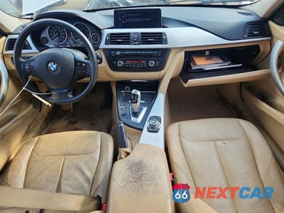 Zdjęcie 8 z 12 samochodu: 2013 BMW 328 XI SULEV VIN:WBA3B5C56DF590328 - miniatura
