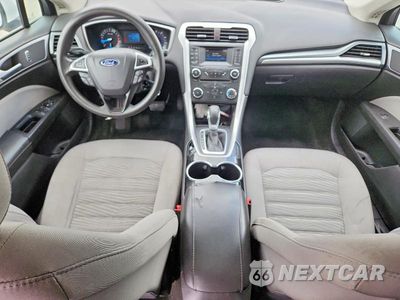 Zdjęcie 8 z 12 samochodu: 2016 FORD FUSION S VIN:3FA6P0G74GR333357 - miniatura