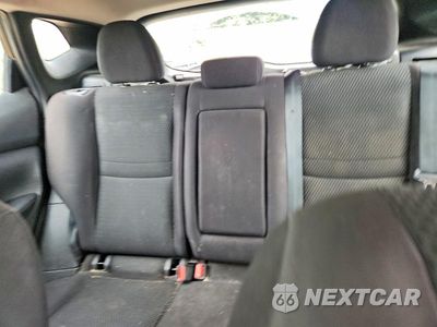 Zdjęcie 10 z 13 samochodu: 2019 NISSAN ROGUE SPORT S VIN:JN1BJ1CR5KW338731 - miniatura