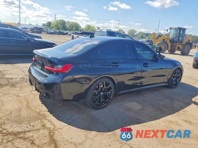Trzecie zdjęcie samochodu z tyłu: 2025 BMW M340XI VIN:3MW69FT04S8F28161 - miniatura