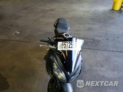 Piąte zdjęcie samochodu w środku: 2014 KAWASAKI EX650 F VIN:JKAEXEF16EDA17932 - miniatura