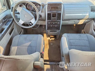 Zdjęcie 8 z 13 samochodu: 2010 DODGE GRAND CARAVAN SE VIN:2D4RN4DE6AR302201 - miniatura
