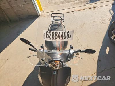 Piąte zdjęcie samochodu w środku: 2024 VESPA GTS/SEI GIORNI 300 VIN:ZAPMD39M5R5201470 - miniatura