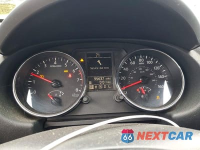 Zdjęcie 9 z 13 samochodu: 2012 NISSAN ROGUE S VIN:JN8AS5MV5CW712429 - miniatura