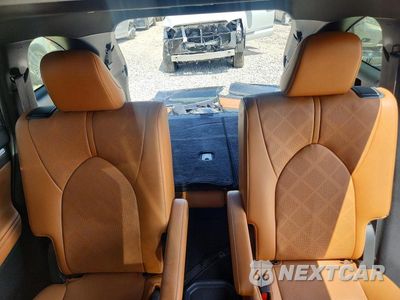 Zdjęcie 10 z 14 samochodu: 2024 TOYOTA HIGHLANDER PLATINUM VIN:5TDKDRAH8RS544052 - miniatura