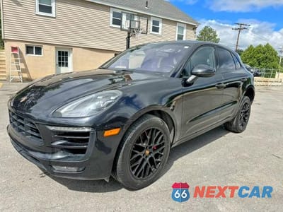 2017 PORSCHE MACAN GTS WP1AG2A56HLB55313 - główne zdjęcie licytacji z USA - miniatura