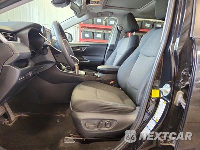 Zdjęcie 7 z 13 samochodu: 2019 TOYOTA RAV4 XLE VIN:2T3P1RFV0KW066792 - miniatura
