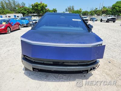 Piąte zdjęcie samochodu w środku: 2024 TESLA CYBERTRUCK VIN:7G2CEHED5RA004112 - miniatura