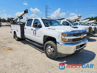 Czwarte zdjęcie samochodu z boku: 2018 CHEVROLET SILVERADO K3500 VIN:1GB4KYCY3JF125122 - miniatura