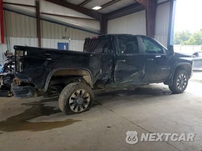Trzecie zdjęcie samochodu z tyłu: 2023 CHEVROLET SILVERADO K2500 CUSTOM VIN:2GC1YMEY9P1703128 - miniatura