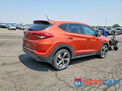 Trzecie zdjęcie samochodu z tyłu: 2016 HYUNDAI TUCSON SPORT VIN:KM8J3CA24GU248375 - miniatura