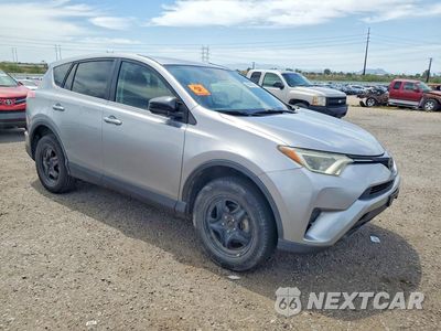 Czwarte zdjęcie samochodu z boku: 2018 TOYOTA RAV4 LE VIN:JTMZFREV3JD128256 - miniatura