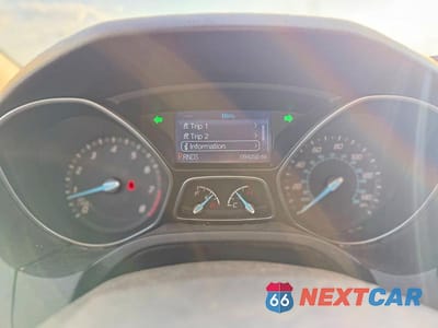 Zdjęcie 8 z 10 samochodu: 2014 FORD FOCUS SE VIN:1FADP3K23EL333401 - miniatura