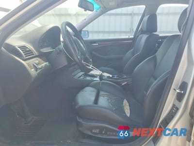 Zdjęcie 7 z 12 samochodu: 2001 BMW 325 I VIN:WBAAV33411FU95908 - miniatura