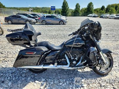 2017 HARLEY-DAVIDSON FLHXSE CVO STREET GLIDE 1HD1PXF14HB954225 - główne zdjęcie licytacji z USA - miniatura
