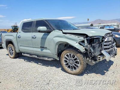 Czwarte zdjęcie samochodu z boku: 2024 TOYOTA TUNDRA LIMITED HV VIN:5TFJC5DB0RX079095 - miniatura