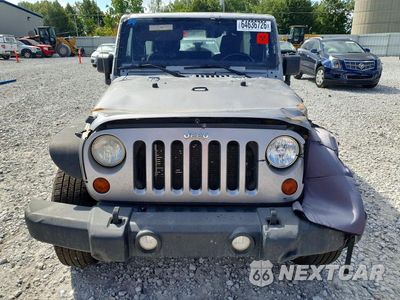 Piąte zdjęcie samochodu w środku: 2013 JEEP WRANGLER UNLIMITED SPORT VIN:1C4BJWDG1DL630159 - miniatura