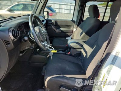 Zdjęcie 7 z 12 samochodu: 2016 JEEP WRANGLER UNLIMITED SPORT VIN:1C4BJWDG5GL334047 - miniatura