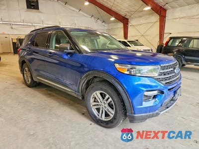 Czwarte zdjęcie samochodu z boku: 2022 FORD EXPLORER XLT VIN:1FMSK8DH2NGA91123 - miniatura