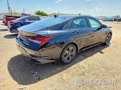 Trzecie zdjęcie samochodu z tyłu: 2022 HYUNDAI ELANTRA SEL VIN:KMHLM4AG5NU321371 - miniatura