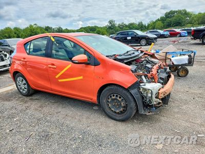 Czwarte zdjęcie samochodu z boku: 2013 TOYOTA PRIUS C ONE VIN:JTDKDTB37D1045281 - miniatura