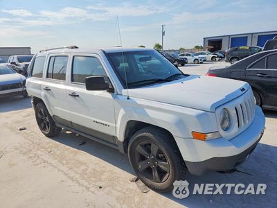 Czwarte zdjęcie samochodu z boku: 2015 JEEP PATRIOT SPORT VIN:1C4NJPBA5FD263913 - miniatura