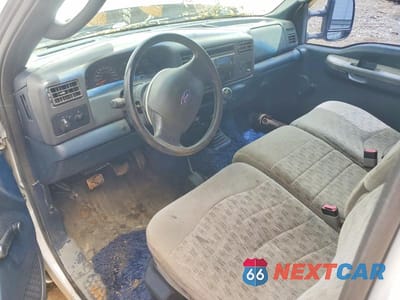 Zdjęcie 8 z 12 samochodu: 2004 FORD F550 SUPER DUTY VIN:1FDAF57P64EC56733 - miniatura