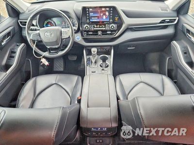 Zdjęcie 8 z 12 samochodu: 2021 TOYOTA HIGHLANDER HYBRID XLE VIN:5TDGBRCH0MS523410 - miniatura
