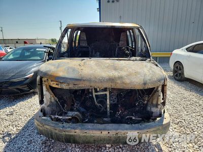 Piąte zdjęcie samochodu w środku: 2019 CHEVROLET EXPRESS G3500 LT VIN:1GAZGPFG0K1255477 - miniatura