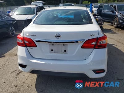 Zdjęcie 6 z 12 samochodu: 2018 NISSAN SENTRA SV VIN:3N1AB7AP0JY245734 - miniatura
