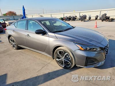 Czwarte zdjęcie samochodu z boku: 2025 NISSAN ALTIMA SR VIN:1N4BL4CV9SN429583 - miniatura