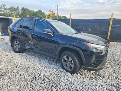Czwarte zdjęcie samochodu z boku: 2024 TOYOTA RAV4 HYBRID XLE VIN:4T3RWRFV1RU135705 - miniatura