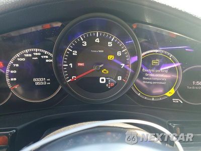 Zdjęcie 9 z 13 samochodu: 2018 PORSCHE PANAMERA 4S VIN:WP0AB2A79JL135581 - miniatura
