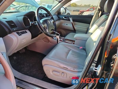Zdjęcie 7 z 12 samochodu: 2013 TOYOTA HIGHLANDER HYBRID LIMITED VIN:JTEDC3EH4D2013669 - miniatura