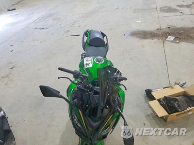 Piąte zdjęcie samochodu w środku: 2025 KAWASAKI ZX1100 J VIN:JKAZXBJ15SA000377 - miniatura