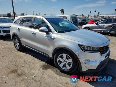 Czwarte zdjęcie samochodu z boku: 2022 KIA SORENTO LX VIN:5XYRG4LC3NG078760 - miniatura