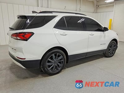 Trzecie zdjęcie samochodu z tyłu: 2023 CHEVROLET EQUINOX RS VIN:3GNAXWEGXPL255512 - miniatura