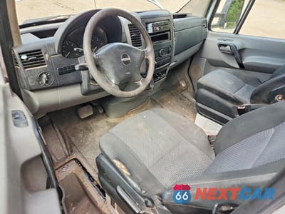 Zdjęcie 8 z 14 samochodu: 2011 FREIGHTLINER SPRINTER 3500 VIN:WDPPF4CCXB9462387 - miniatura