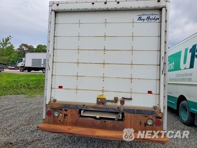 Zdjęcie 10 z 13 samochodu: 2015 FORD E350 BOX TRUCK VIN:1FDWE3FL4FDA37273 - miniatura