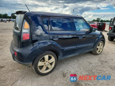 Trzecie zdjęcie samochodu z tyłu: 2010 KIA SOUL + VIN:KNDJT2A25A7042194 - miniatura