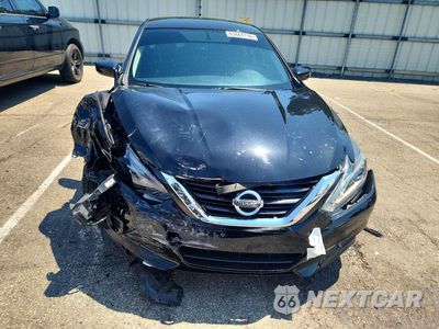 Piąte zdjęcie samochodu w środku: 2018 NISSAN ALTIMA 2.5 SR VIN:1N4AL3AP7JC230598 - miniatura